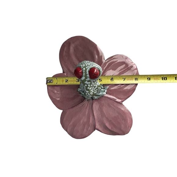 Frog Pink Flower Hanging Wall Decor Lid Hand Made Pottery Leaf Tree Frog Red Eye - Picture 10 of 16